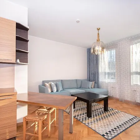 Stylish In The Heart Of דירה