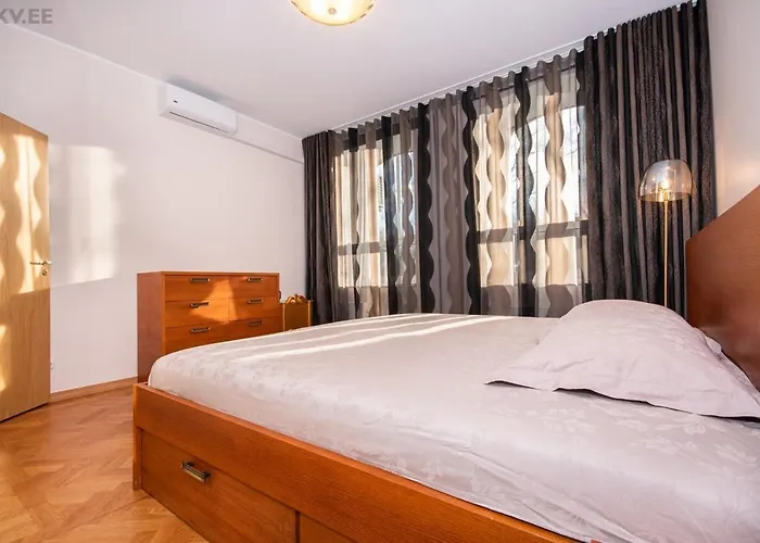 Stylish In The Heart Of Apartment